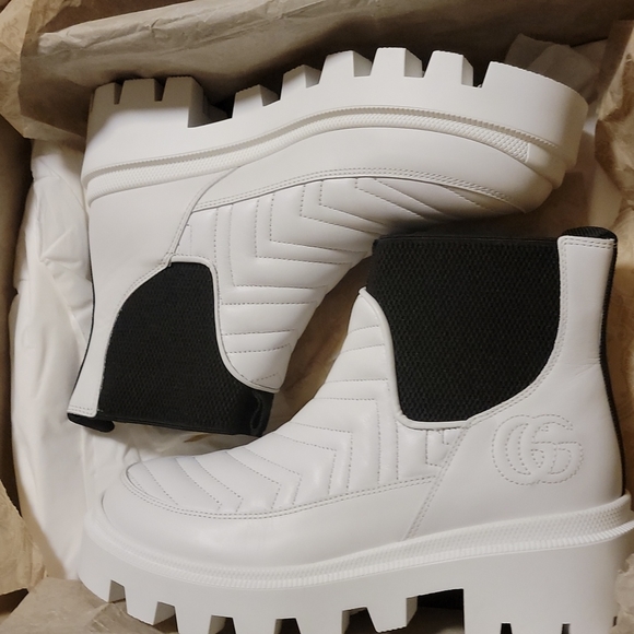 Women's  authentic GUCCI BOOTS - Picture 2 of 7